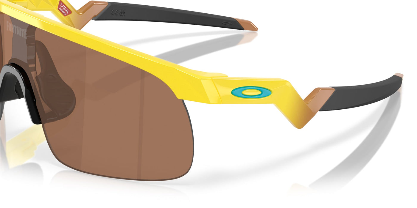 Oakley Junior Resistor OJ9010 Yellow/Prizm Tungsten #colour_yellow-prizm-tungsten