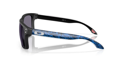 Oakley Holbrook OO9102 Matte Black-Blue/Prizm Grey #colour_matte-black-blue-prizm-grey