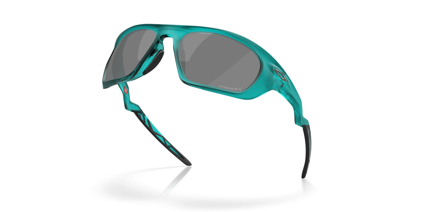 Oakley Lateralis OO9431 Matt Transparent Arctic Surf/Prizm Black #colour_matt-transparent-arctic-surf-prizm-black