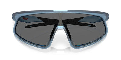 Oakley RSLV OO9484D Matt Transparent Stonewash/Clear to Black Iridium Photochromic #colour_matt-transparent-stonewash-clear-to-black-iridium-photochromic