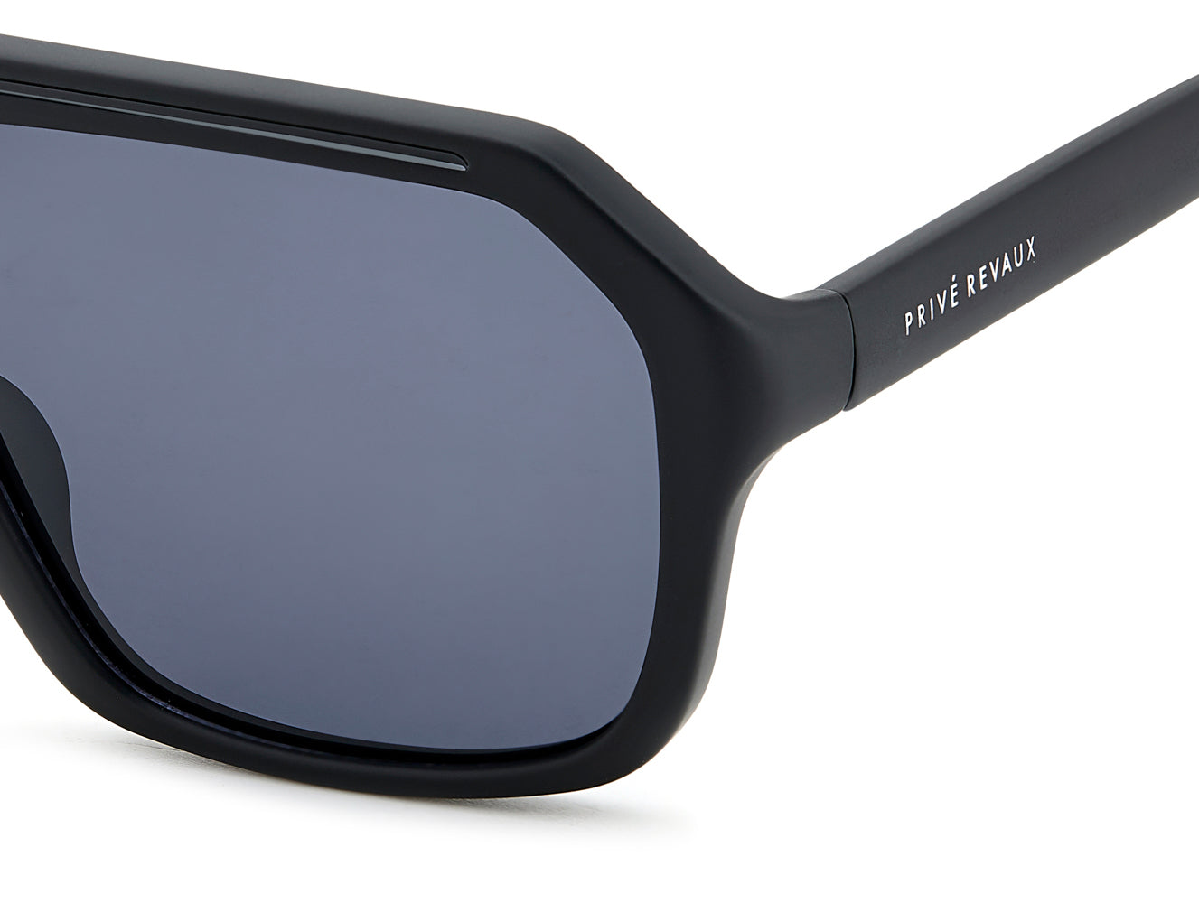 Prive Revaux Clevelander/S Matte Black/Grey Polarised #colour_matte-black-grey-polarised